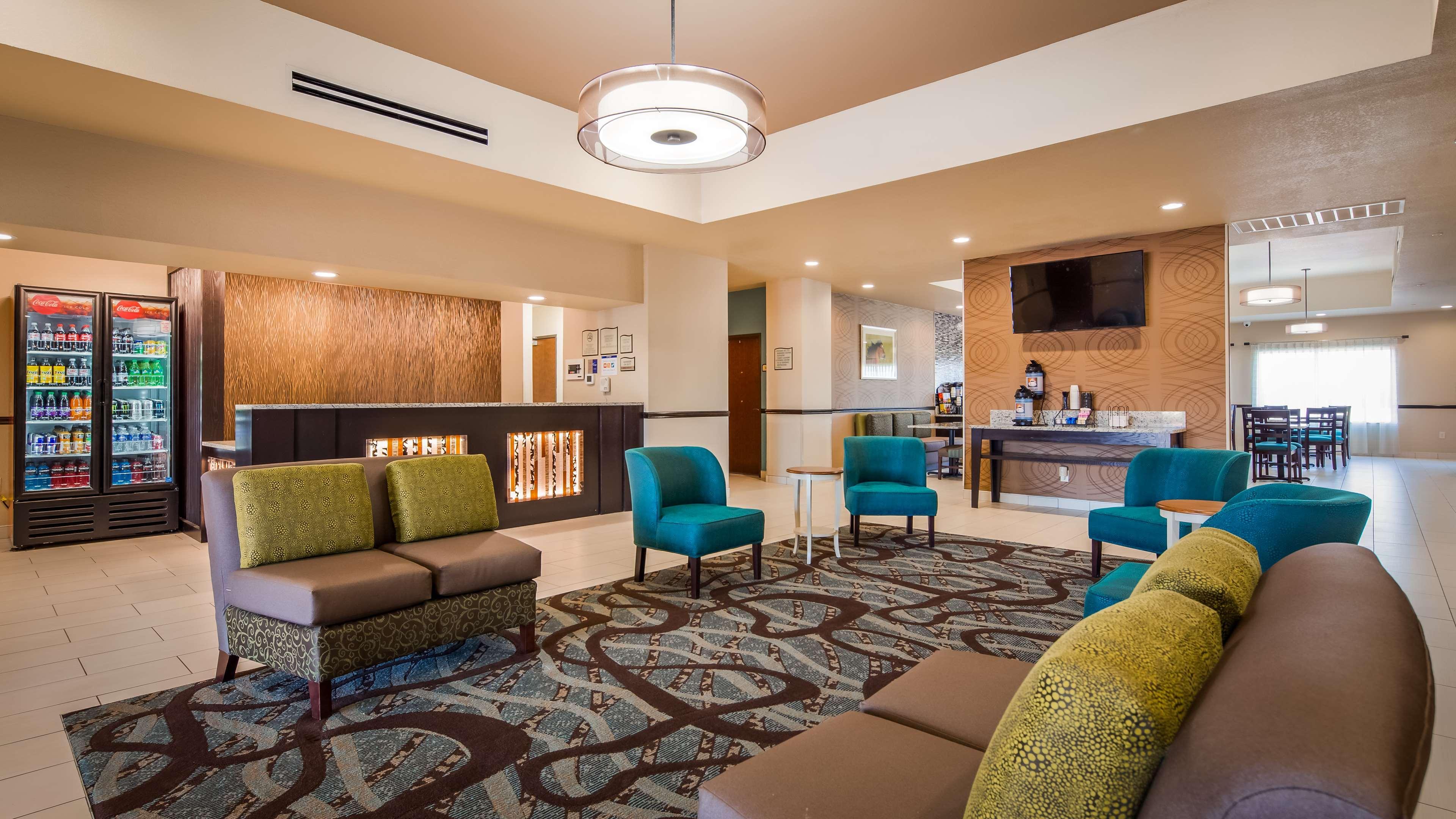 Best Western Plus/Executive Residency Elk City Exterior photo