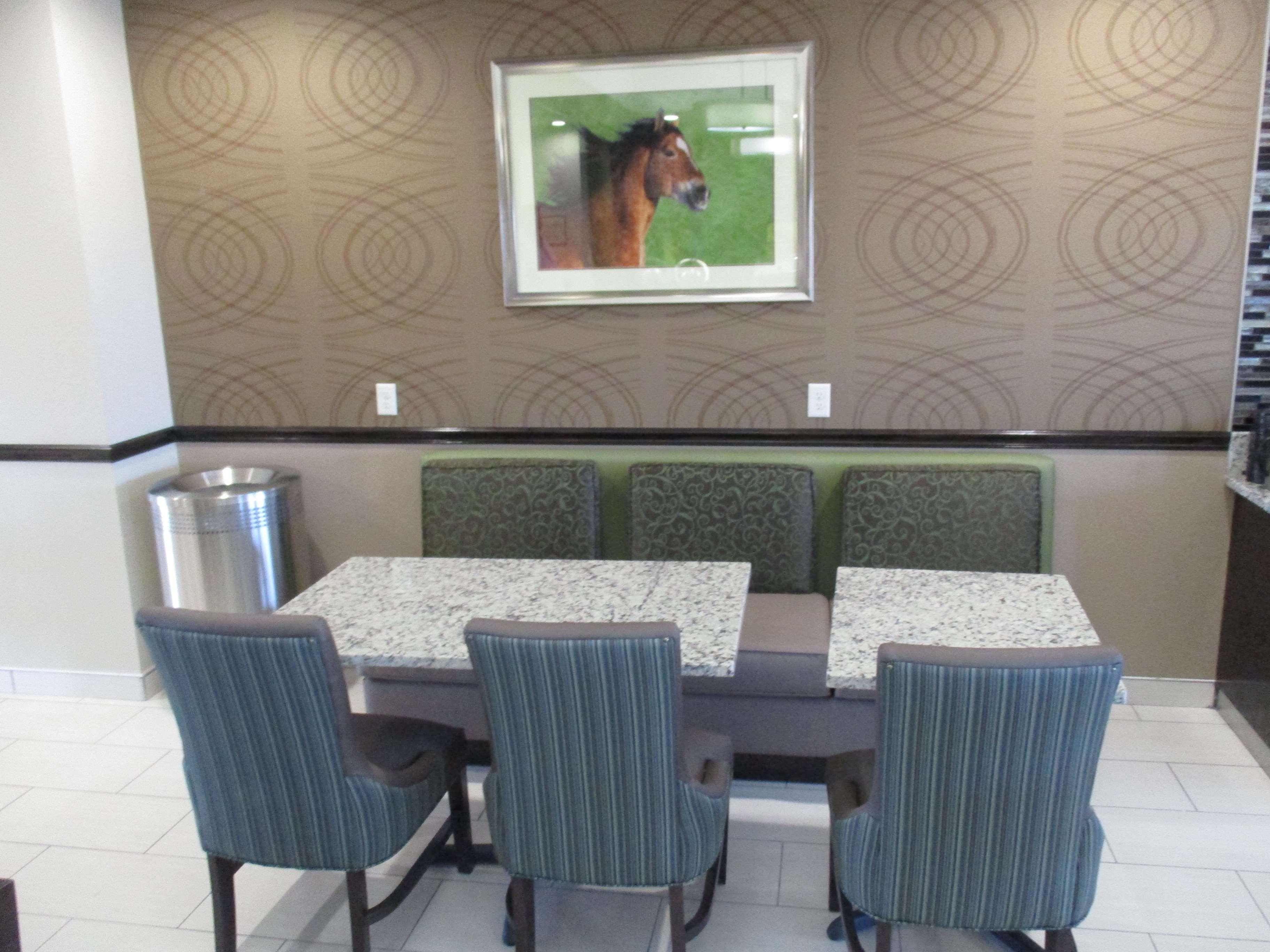 Best Western Plus/Executive Residency Elk City Exterior photo