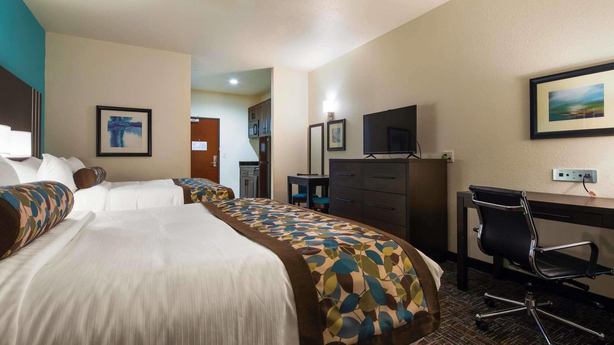 Best Western Plus/Executive Residency Elk City Exterior photo